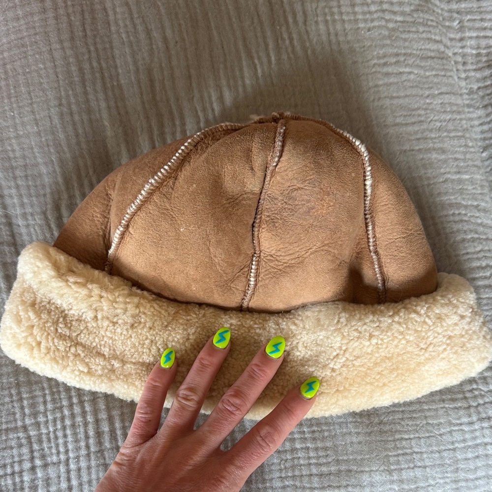 Vintage MEDIUM Brown Shearling Women's Hat